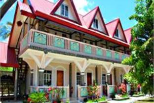 Villa Leonora Beach Resort Puerto Princesa Buitenkant foto